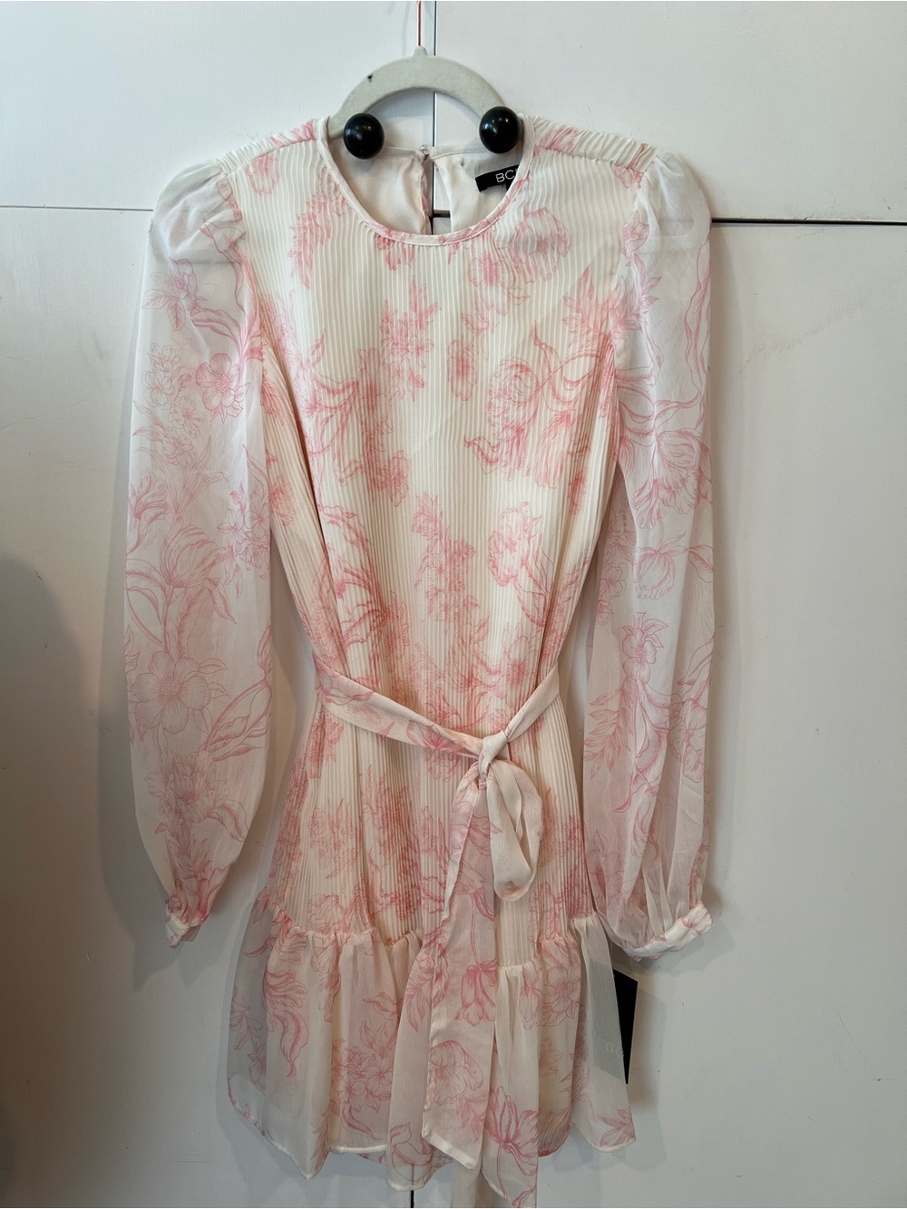 NWT BCBG coquette Floral Chiffon Mini Pleated Long Sleeve Tie Waist Romantic - Picture 8 of 14